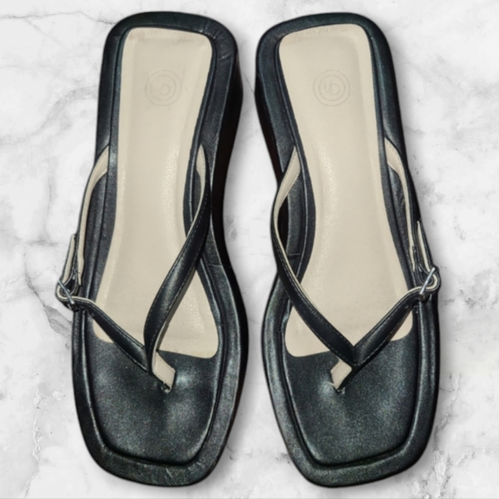 Urban Outfitters UO Black Platform Sandals Women's Size 7 EU 37